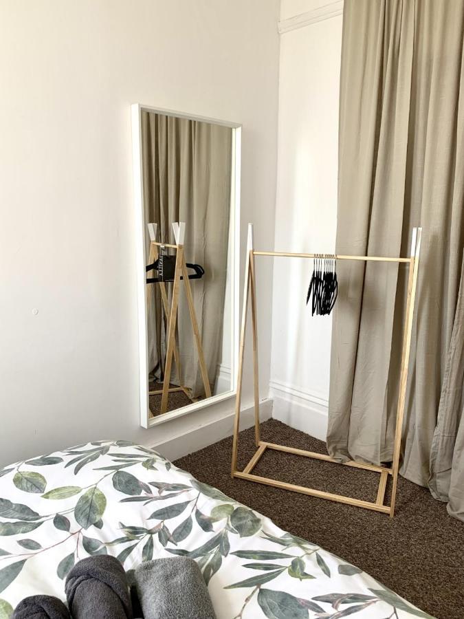 Seaview Richmond Terrace Apartment Swansea Bagian luar foto